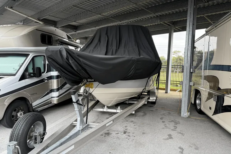 Slide: The Image of Carolina Sea Chaser 27 HFC 2022 - 19