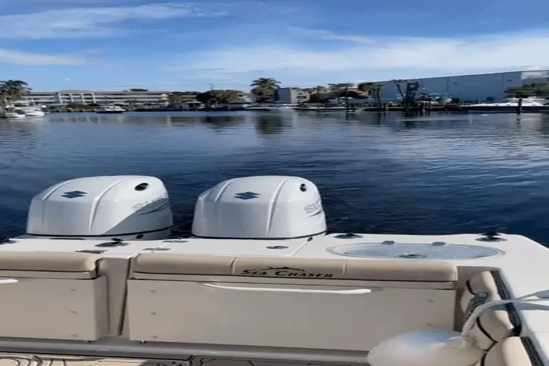 Slide: The Image of Carolina Sea Chaser 27 HFC 2022 - 21