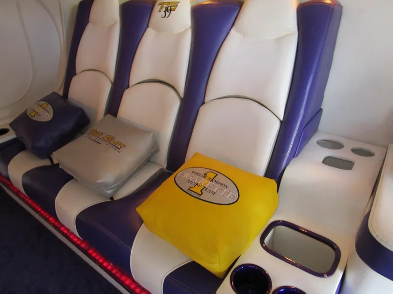 Slide: The Image of Hour meter reading 536.6 on 2005 Cigarette 39 Top Gun boat. - 27