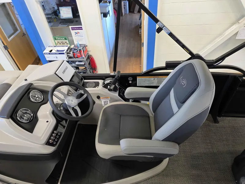 Slide: The Image of Barletta Cabrio 22UC 2025 - 11