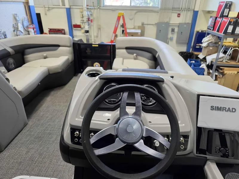 Slide: The Image of Barletta Cabrio 22UC 2025 - 14