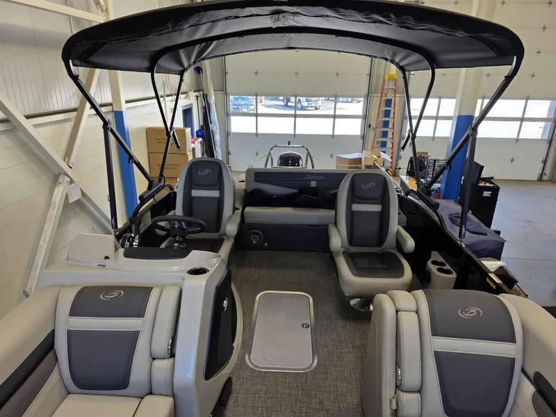 Slide: The Image of Barletta Cabrio 22UC 2025 - 23