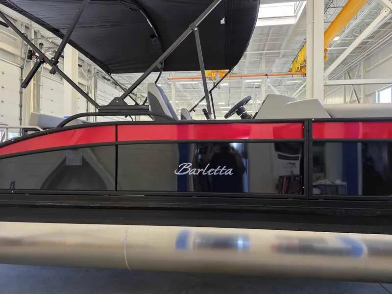 Slide: The Image of Barletta Cabrio 22UC 2025 - 4