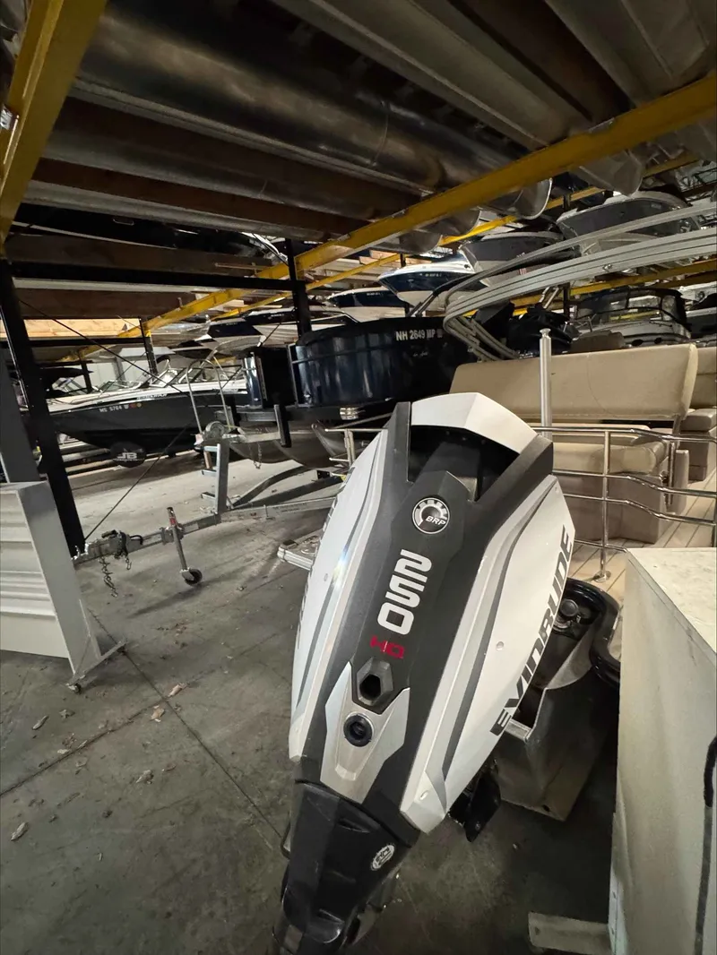 Slide: The Image of Starcraft MX 25 2018 - 4