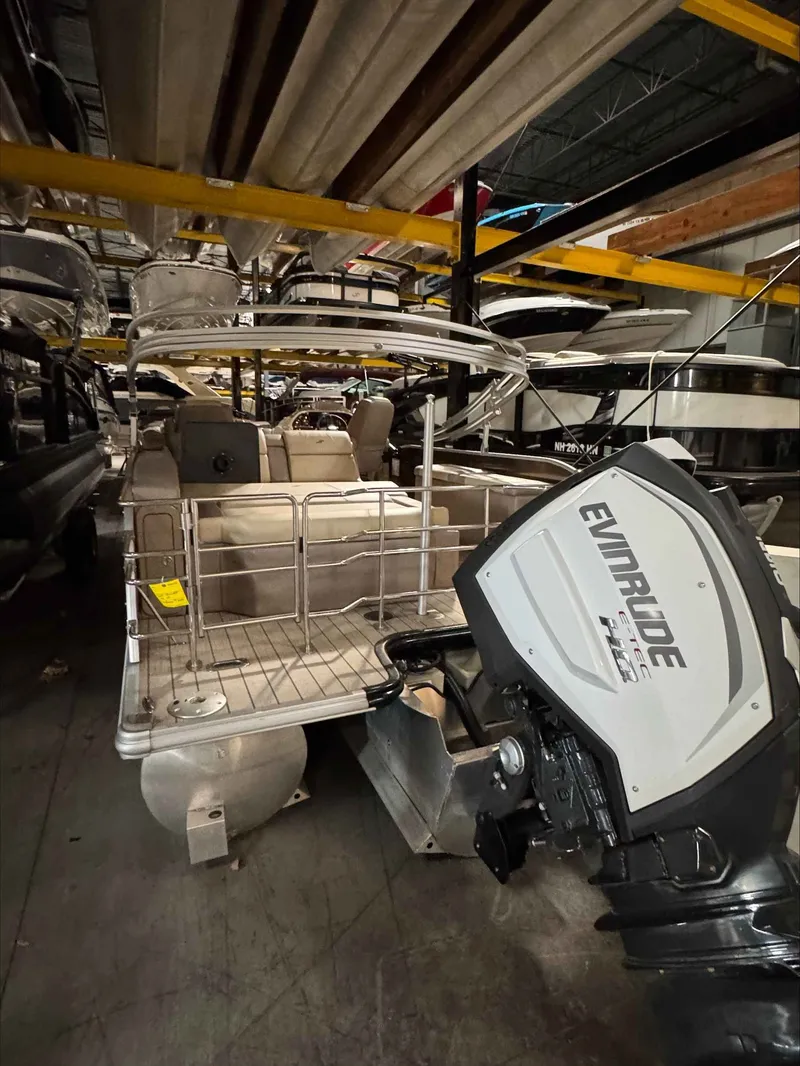 Slide: The Image of Starcraft MX 25 2018 - 5