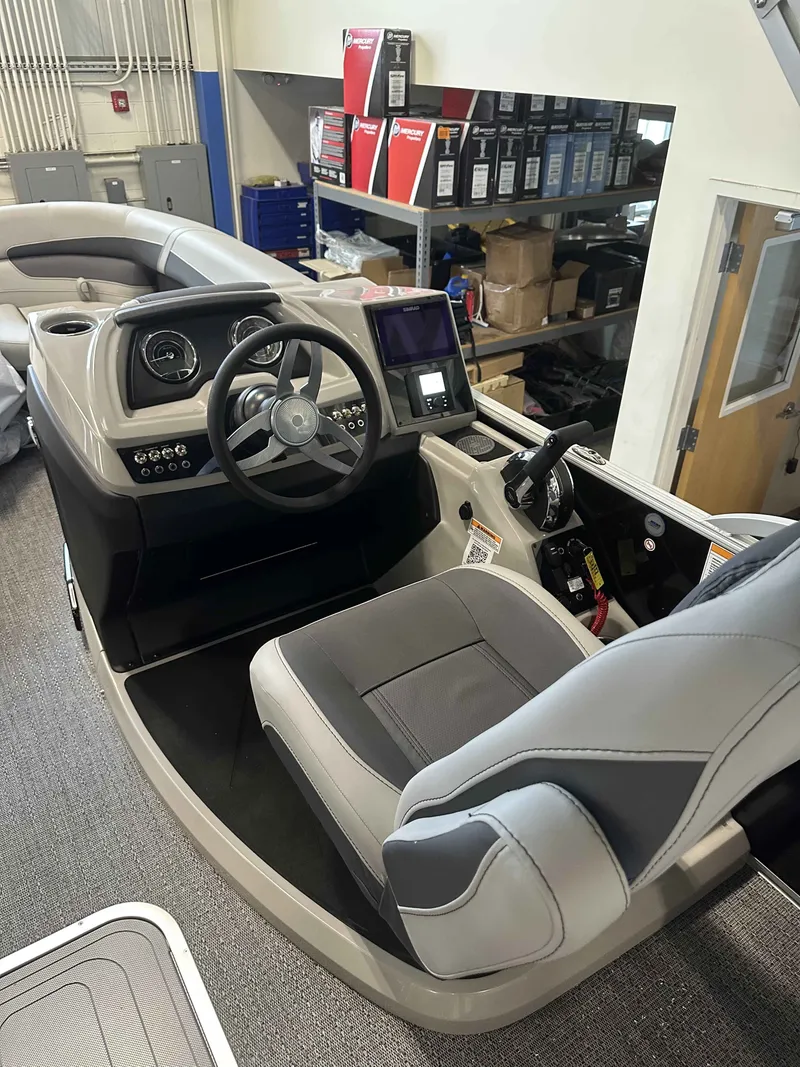 Slide: The Image of Barletta Cabrio 24UE 2025 - 5