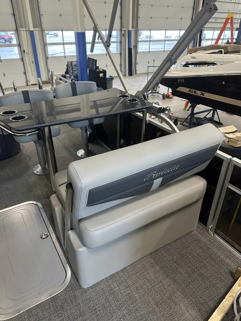 Slide: The Image of Barletta Cabrio 24UE 2025 - 6