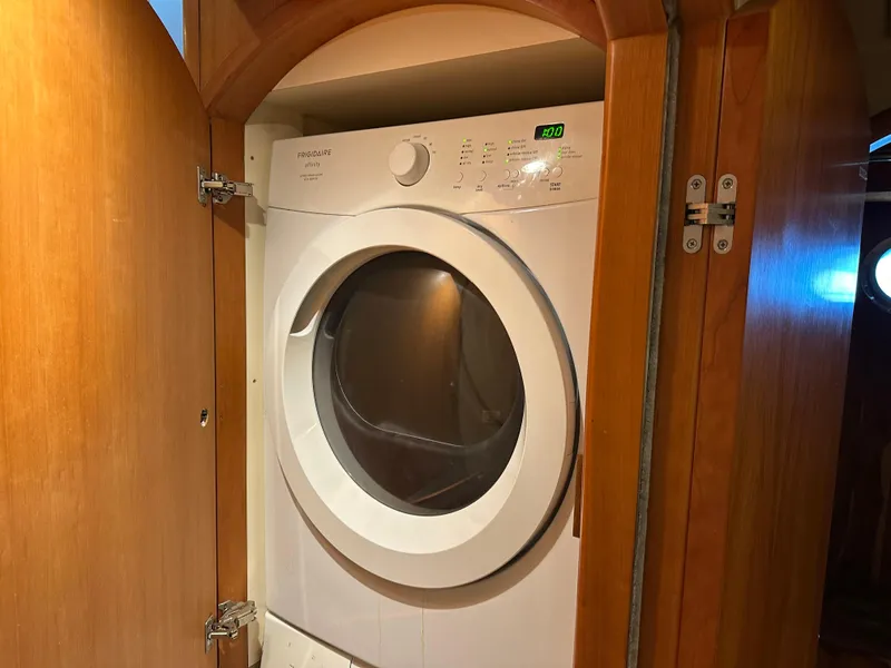 Slide: The Image of Cheoy Lee 72 2004 - 55