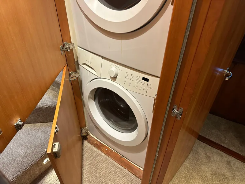 Slide: The Image of Cheoy Lee 72 2004 - 56