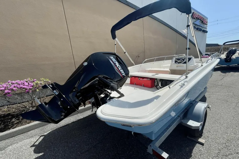 Slide: The Image of Boston Whaler 160 Super Sport 2025 - 1