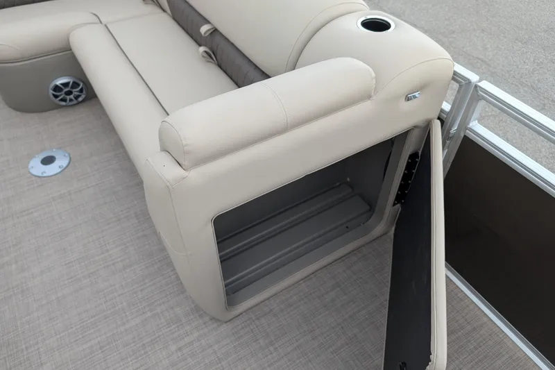 Slide: The Image of 2025 Sun Tracker SportFish 20 DLX boat seat with open storage compartment. - 103