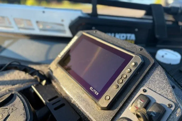 Slide: The Image of Ranger RT198P 2025 boat dashboard with Elite display and controls. - 23
