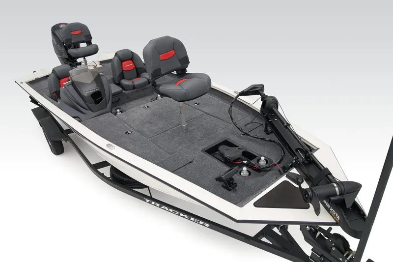 Slide: The Image of Tracker Pro Team 190 2025 - 21