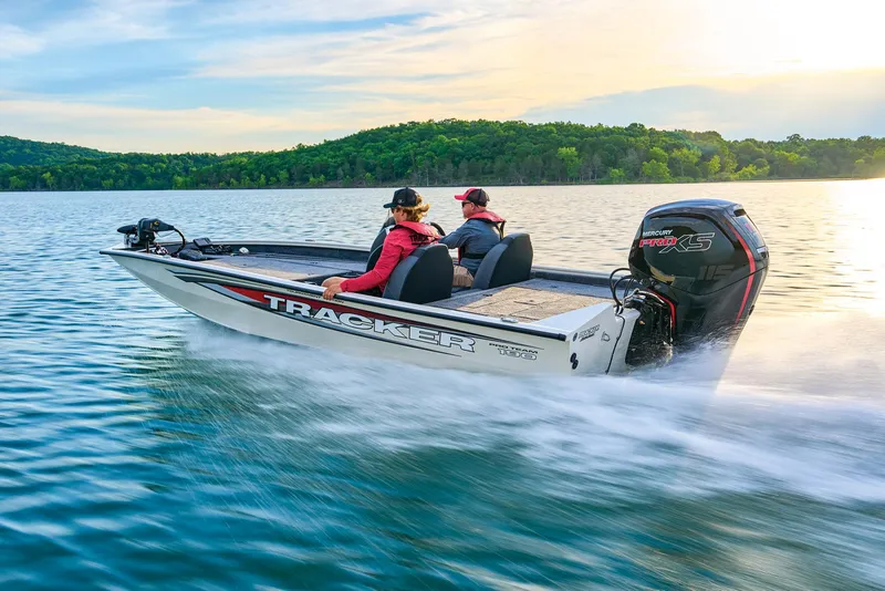 Slide: The Image of Tracker Pro Team 190 2025 - 72