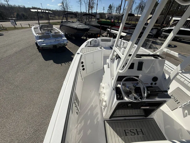 Slide: The Image of Yamaha 222 FSH Sport 2024 - 12