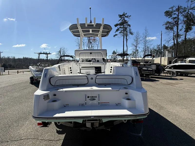 Slide: The Image of Yamaha 222 FSH Sport 2024 - 6