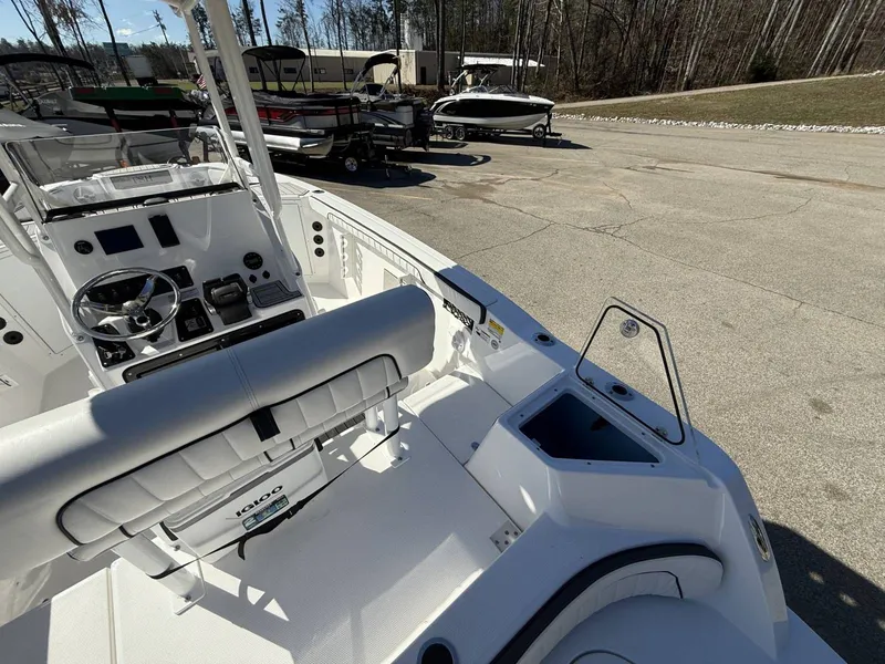 Slide: The Image of Yamaha 222 FSH Sport 2024 - 9