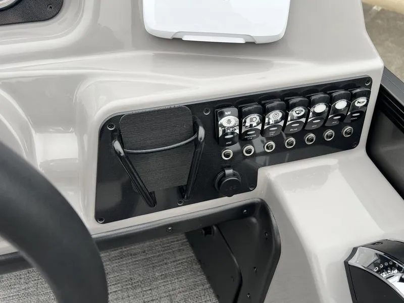 Slide: The Image of Barletta Aria A24UC 2025 - 16