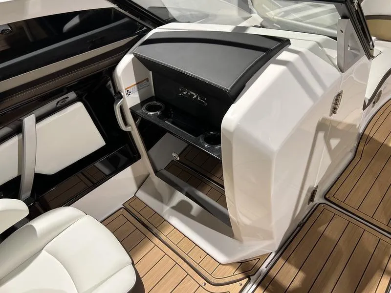 Slide: The Image of Yamaha 275SE 2023 - 8