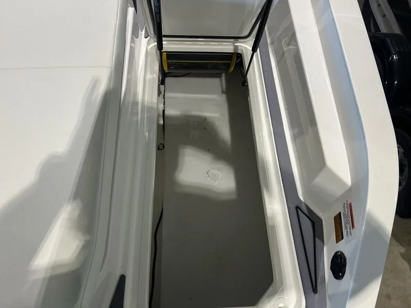 Slide: The Image of Cobalt CS23 Surf 2025 - 26