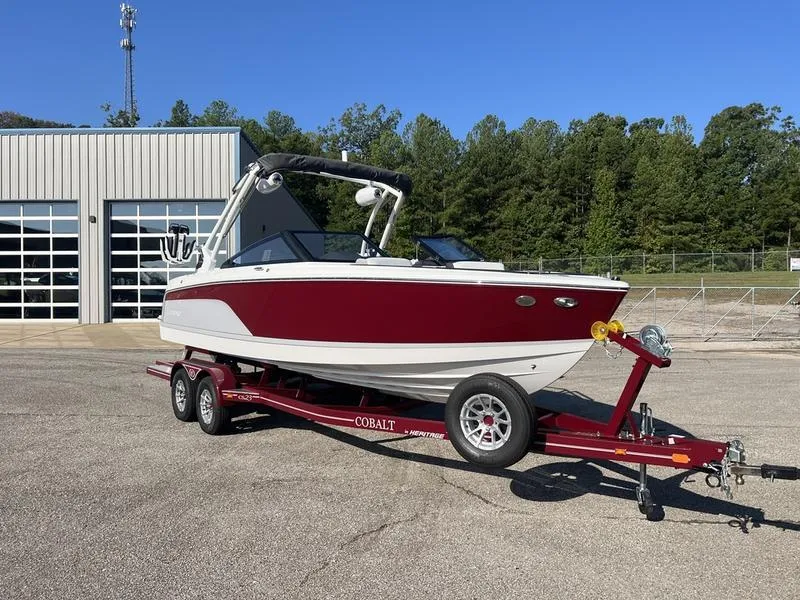 Slide: The Image of Cobalt CS23 Surf 2025 - 3