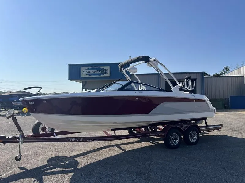 Slide: The Image of Cobalt CS23 Surf 2025 - 8