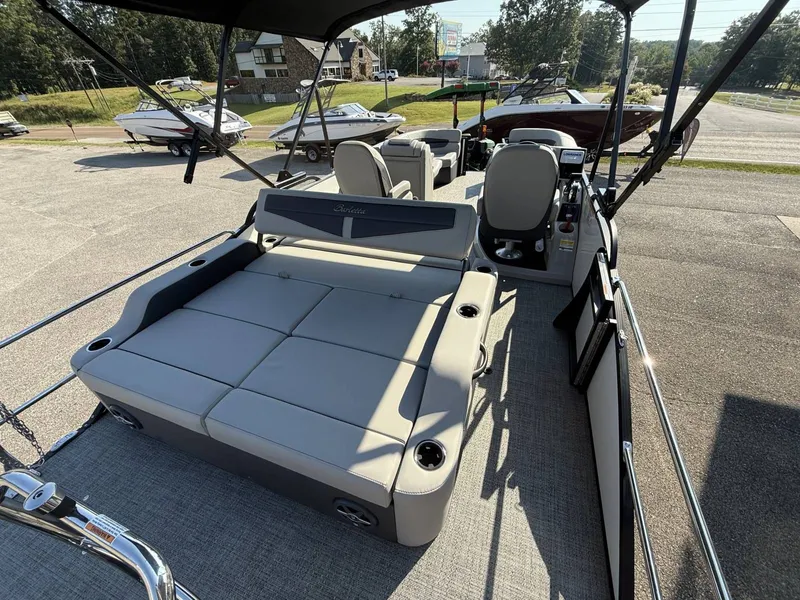 Slide: The Image of Barletta Cabrio C22UC 2025 - 14