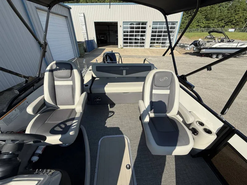 Slide: The Image of Barletta Cabrio C22UC 2025 - 15