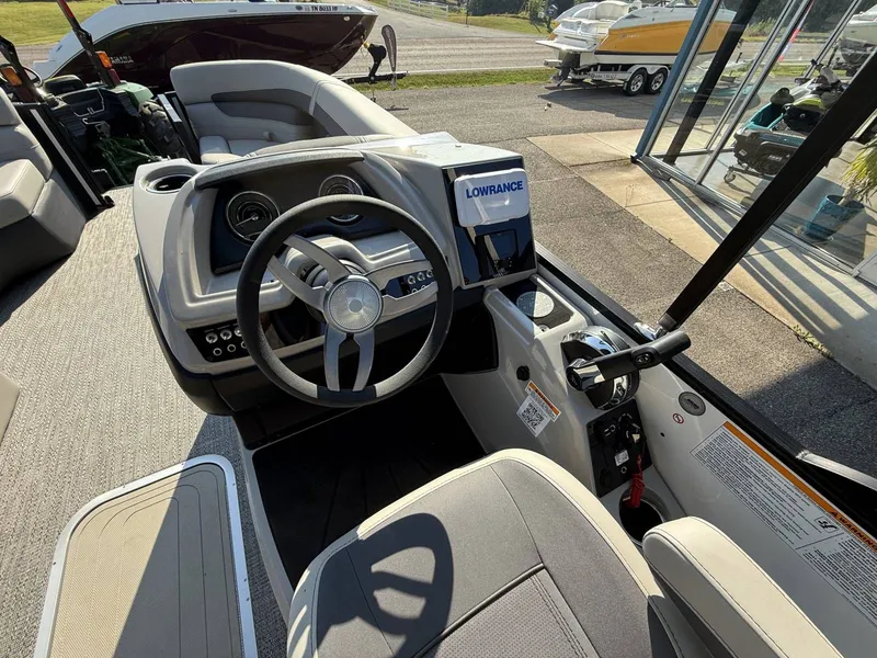 Slide: The Image of Barletta Cabrio C22UC 2025 - 16