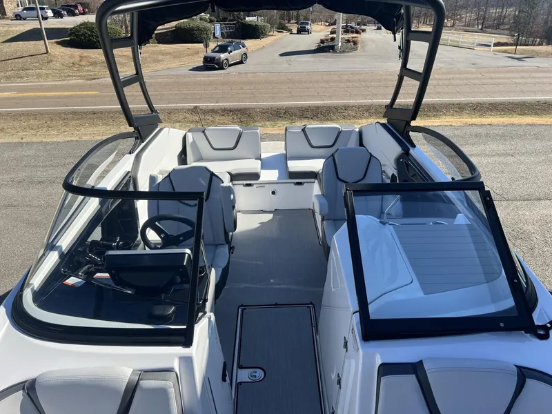 Slide: The Image of Yamaha AR250 2025 - 2