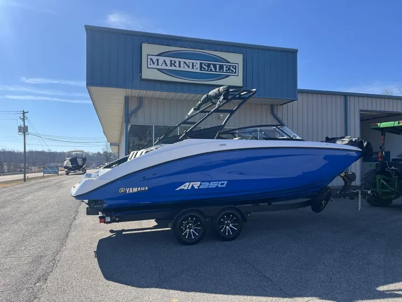 The Image of Yamaha AR250 2025 - 1