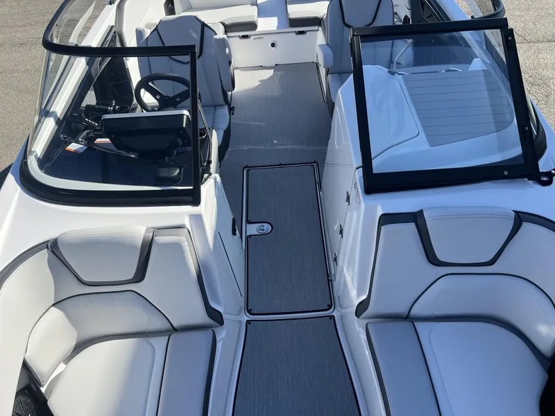 Slide: The Image of Yamaha AR250 2025 - 5