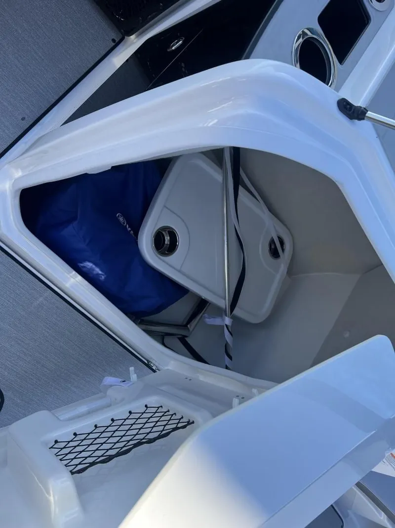 Slide: The Image of Yamaha AR250 2025 - 9