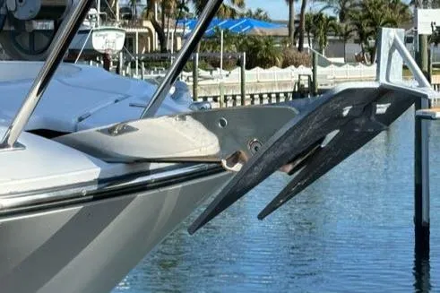 Slide: The Image of 2021 Jeanneau Leader 9.0 WA boat anchor detail at marina. - 20