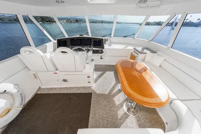 Slide: The Image of Interior of 2002 Johnson Pilothouse 70 Yacht with elegant furnishings. - 30