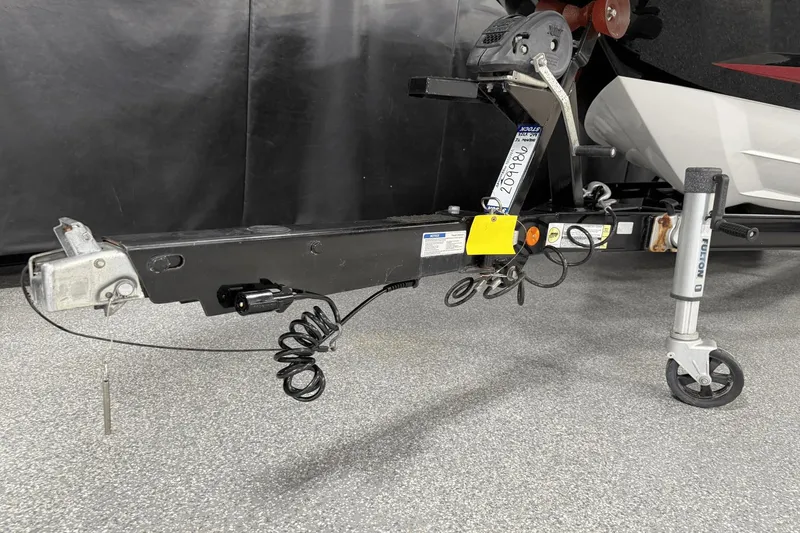 Slide: The Image of MasterCraft XT23 2019 - 112
