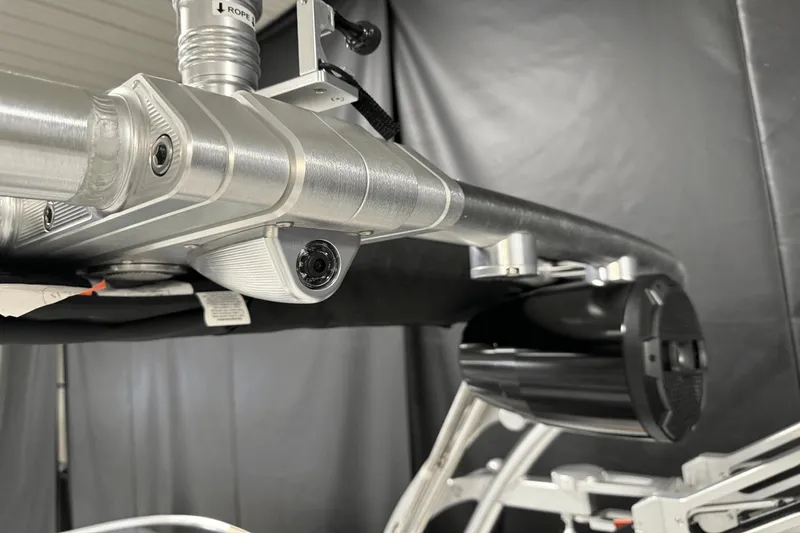 Slide: The Image of MasterCraft XT23 2019 - 36