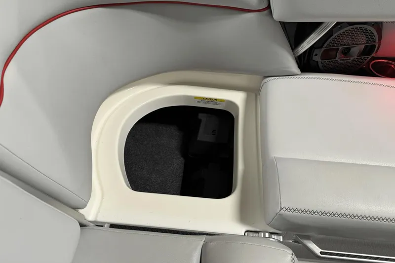 Slide: The Image of MasterCraft XT23 2019 - 56