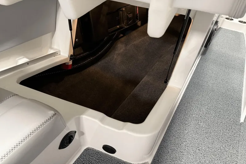 Slide: The Image of MasterCraft XT23 2019 - 66