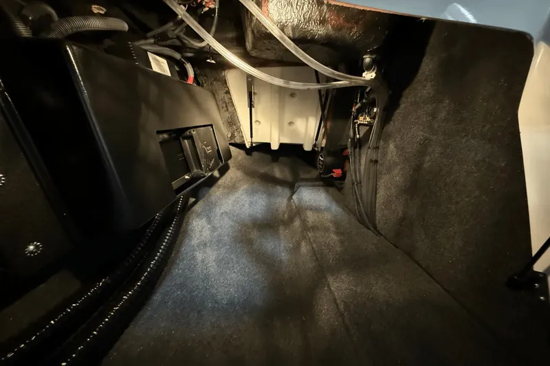 Slide: The Image of MasterCraft XT23 2019 - 69