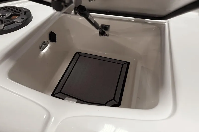 Slide: The Image of MasterCraft XT23 2019 - 74