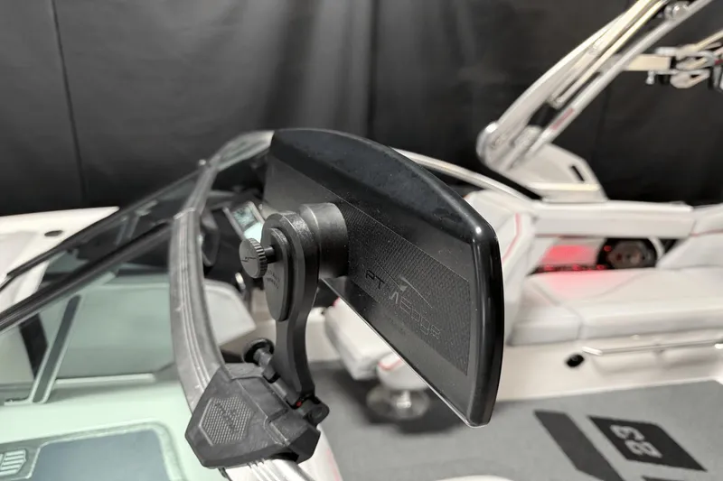 Slide: The Image of MasterCraft XT23 2019 - 75