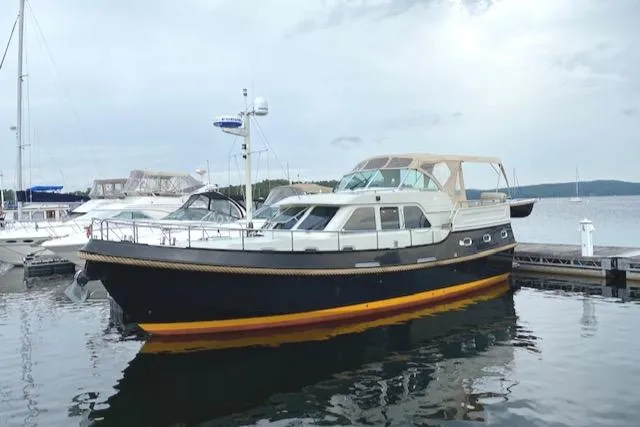 Slide: The Image of Linssen Grand Sturdy 410 2003 - 0