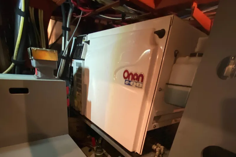 Slide: The Image of Linssen Grand Sturdy 410 2003 - 28