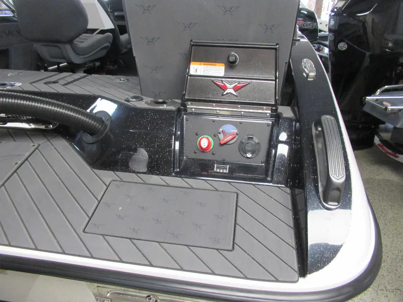 Slide: The Image of Control panel of 2025 Vexus DVX20S boat with sleek design and modern features. - 6