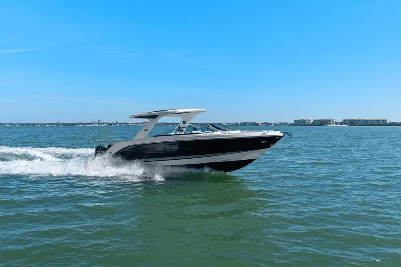 Slide: The Image of Sea Ray 310 SLX Outboard 2019 - 12