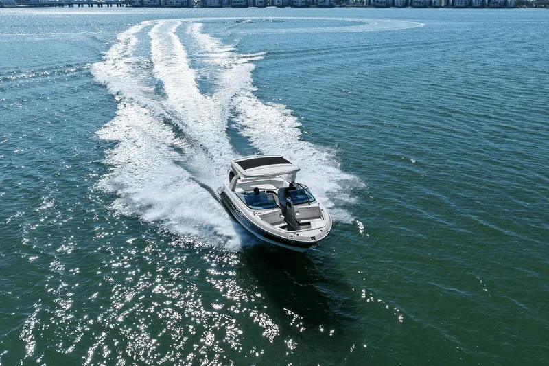 Slide: The Image of Sea Ray 310 SLX Outboard 2019 - 15
