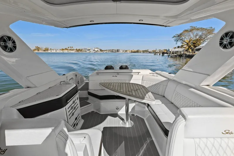 Slide: The Image of Sea Ray 310 SLX Outboard 2019 - 24