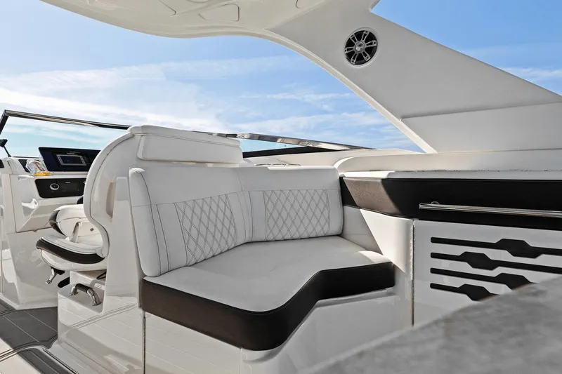 Slide: The Image of Sea Ray 310 SLX Outboard 2019 - 28