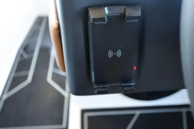 Slide: The Image of Wireless charging pad in 2025 ATX Surf Boats 24 Type-S interior. - 40